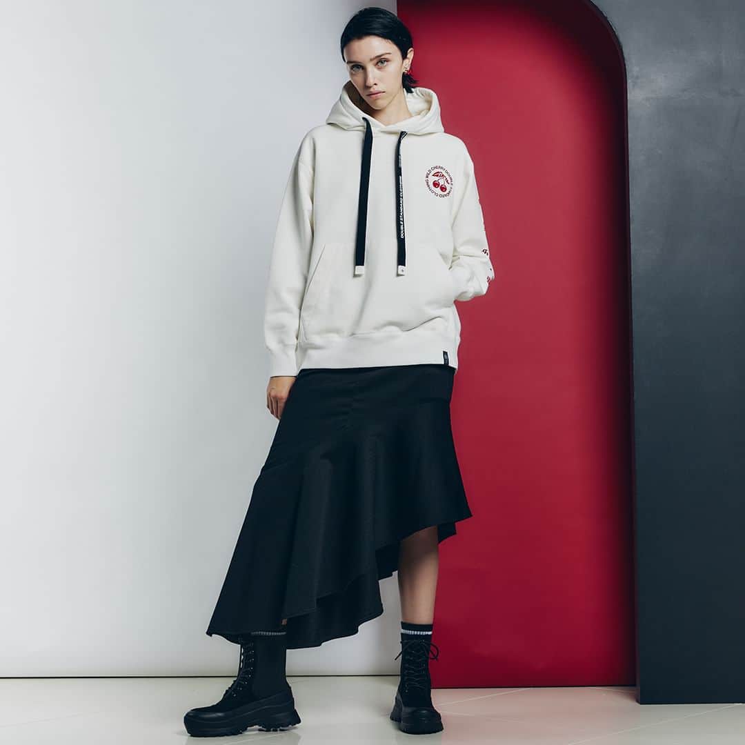 Double Standard Clothingのインスタグラム：「. NEW ARRIVAL 2023 WINTER COLLECTION  [TOPS] DSC / Wild Cherryプリントパーカー price. 27,500円(税込) color. オフ size. F  [BOTTOMS] DSC / アシンメトリーフレアスカート price. 31,900円(税込) color. オフ / ブラウン / ブラック size. 36 / 38  ------------------------------------------ #doublestandardclothing #tokyo #DSC #sov #nightstore #fashion #ootd #2023winter」
