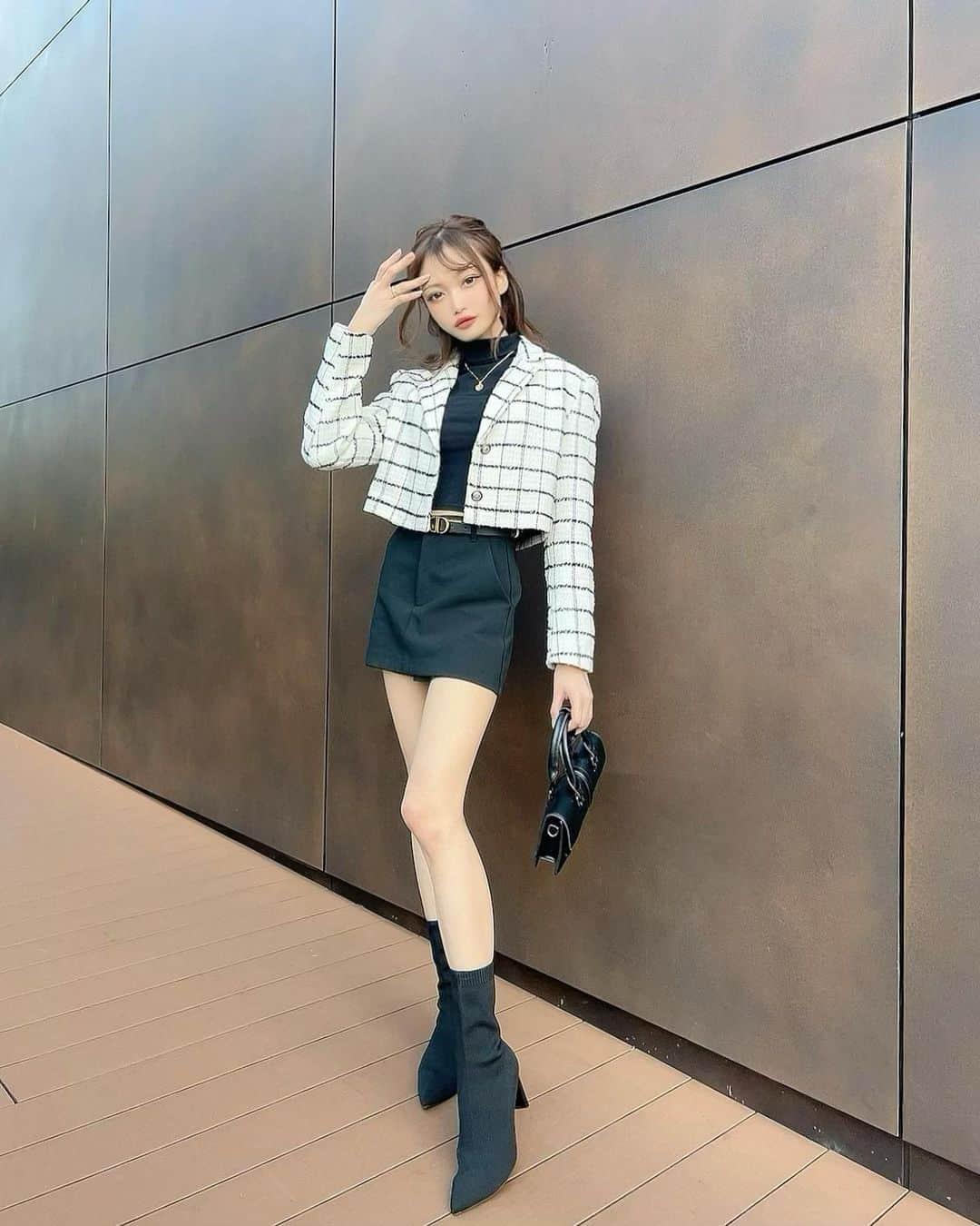 中原鈴奈さんのインスタグラム写真 - (中原鈴奈Instagram)「ootd🤍　  ラフなコーデも好きだけどたまにはキレイめコーデをするのも好き🫶  ・ ・ ・  #ファッション #コーデ #ジャケットコーデ #キレイめコーデ #zara #snap#fashion#code #ootd #outfit  #뷰티 #좋아요 #穿搭日常  #instafashion#instagood #instalike#like4likes #followｍe」10月19日 21時02分 - rinrin1228_