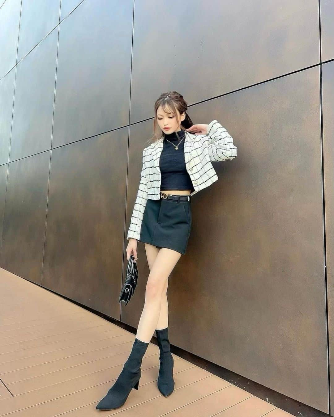 中原鈴奈さんのインスタグラム写真 - (中原鈴奈Instagram)「ootd🤍　  ラフなコーデも好きだけどたまにはキレイめコーデをするのも好き🫶  ・ ・ ・  #ファッション #コーデ #ジャケットコーデ #キレイめコーデ #zara #snap#fashion#code #ootd #outfit  #뷰티 #좋아요 #穿搭日常  #instafashion#instagood #instalike#like4likes #followｍe」10月19日 21時02分 - rinrin1228_