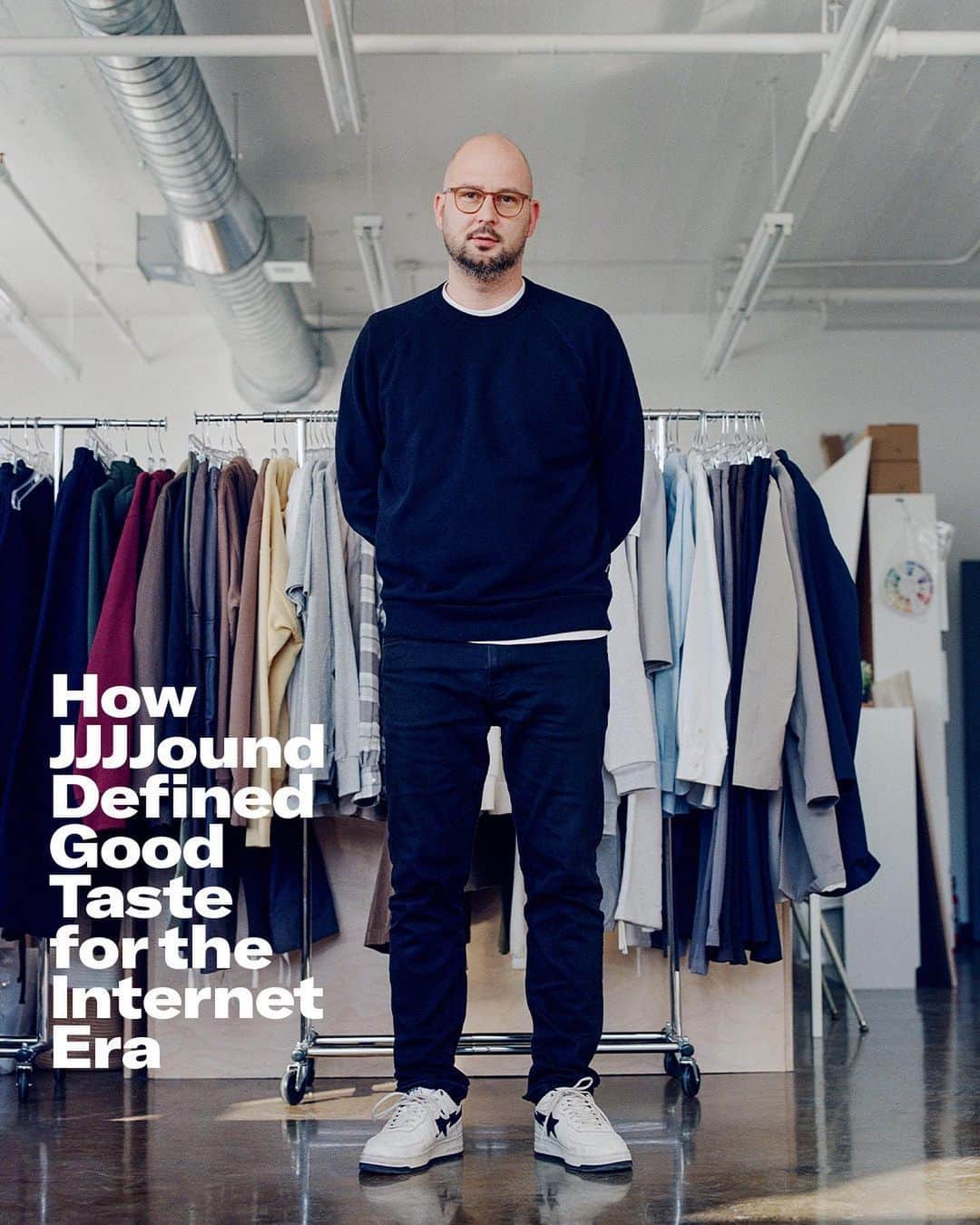 GQさんのインスタグラム写真 - (GQInstagram)「Justin R. Saunders pioneered the internet mood board: a scroll of aspirational images that helped define cool for an entire generation. Then, he set about turning his discerning eye into a very 21st-century sort of clothing brand. Over the past decade, Saunders has evolved @jjjjound from an influential blog to a thriving design studio. Read his story, and how he helped define good taste for the internet era, at the link in bio.   Written by @noahvjohnson Photographs by @samuelfournier_」10月19日 21時03分 - gq