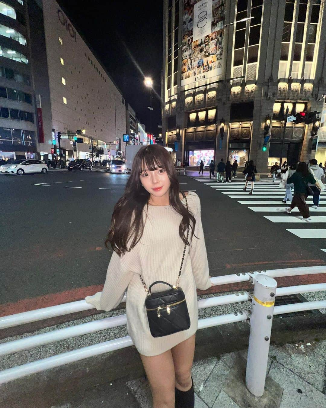 衣笠乃愛のインスタグラム：「秋ですね🍂 秋冬大好きです🍂🧶⛄️❄️」