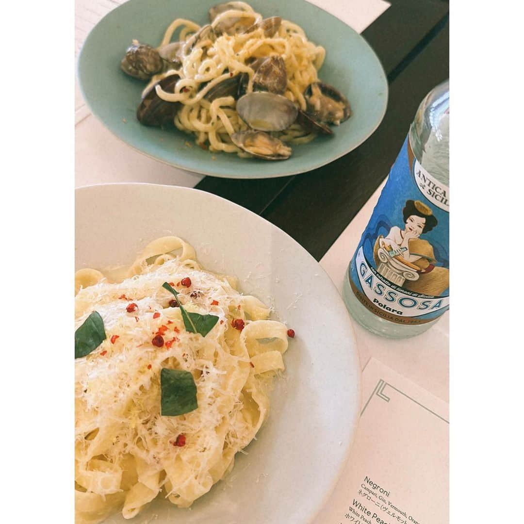 栗原佐知子さんのインスタグラム写真 - (栗原佐知子Instagram)「✴︎ いつかのランチ🍝 . 着けているジュエリーが全て  @magnoliawhite_jewelry だったので… @sugartomoko の娘ちゃんが撮ってくれた📸🫶 . ママより上手〜😆👏笑 . . #outfit #fashion #ootd #coordinate #instafashion #balenciaga #chanel #magnoliawhitejewelry #コーディネート #コーデ #今日のコーデ #ファッション #秋コーデ」10月19日 21時09分 - sachiko__kurihara