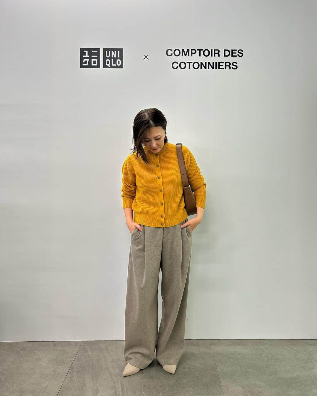 0510_nanaさんのインスタグラム写真 - (0510_nanaInstagram)「❥ ❥ ❥UNIQLO× COMPTOIR DES COTONNIERS  10月20日(金)発売コントワー・デ・コトニエ 2023秋冬コレクションの試着会へ。  女性らしさとカジュアルさと兼ね備えているアイテムが多くてオンオフ使えそうなものばかり。  中でもイチオシなのが、写真で私がボーダーと合わせているネイビーと黄色いカーディガンと合わせたベージュのパンツ。  #ブラッシュドジャージータックワイドパンツ   これ試着するとみんな欲しくなっちゃうのよ。  ゆったりしてるのにもたつかなくて、スタイルアップしてくれる。 肌触りが良くて穿いていて心地よい。 標準でも丈長め！はい最高。  ちなみに大きめなつくりだからいつもよりサイズダウンすべき。 それでもゆとりあると思う。  他にも魅力的なアイテムがあるからぜひチェックしてみてね。  #uniqlo #ユニクロ #ユニクロコーデ#comptoirdescotonniers #コントワーデコトニエ #ソフトブラッシュドスタンドカラーシャツ #ペグジーンズ #ダブルフェイスラップコート #プレミアムラムボーダーモックネックセーター #プレミアムラムカーディガン #locari #骨格ストレート #骨格ストレートコーデ#プチプラコーデ #パーソナルカラーオータム  #イエベ秋 #イエベ秋コーデ #40代コーデ #アラフォーコーデ #50代コーデ #アラフィフコーデ」10月19日 21時20分 - 0510_nana