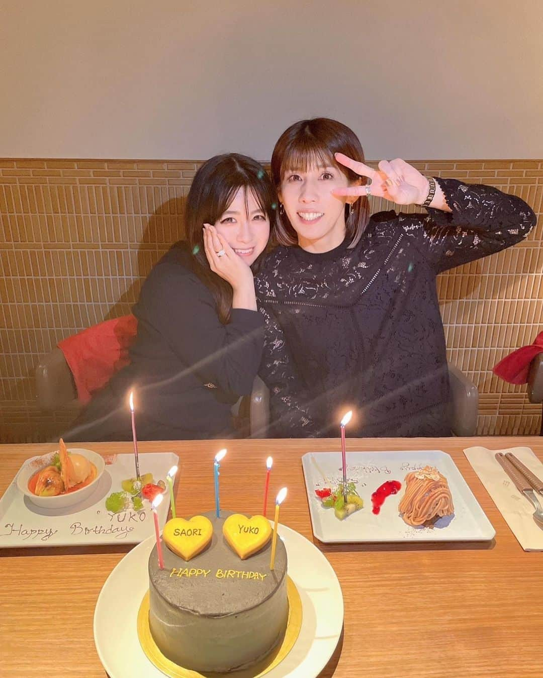 吉田沙保里さんのインスタグラム写真 - (吉田沙保里Instagram)「ゆうとの合同お誕生日会🎂🩷  健治兄いつもありがとうございます😆✨  そしておがパン、まよちゃんも 本当にありがとう😘🫶  ゆうとお揃いのジャケット嬉しいな💜  私の大好きなアイシングクッキーも 嬉しすぎる～🥰🥰🥰  こんな私をこれからも ヨロシクね❣️  #合同誕生日会 #ゆう #岡平健治 #おがパン #まよちゃん」10月19日 21時45分 - saori___yoshida