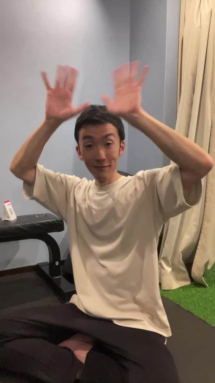 ととのえて、からだ。@渋谷発パーソナルトレーニングジムのインスタグラム：「ストレッチしよーライブ！」
