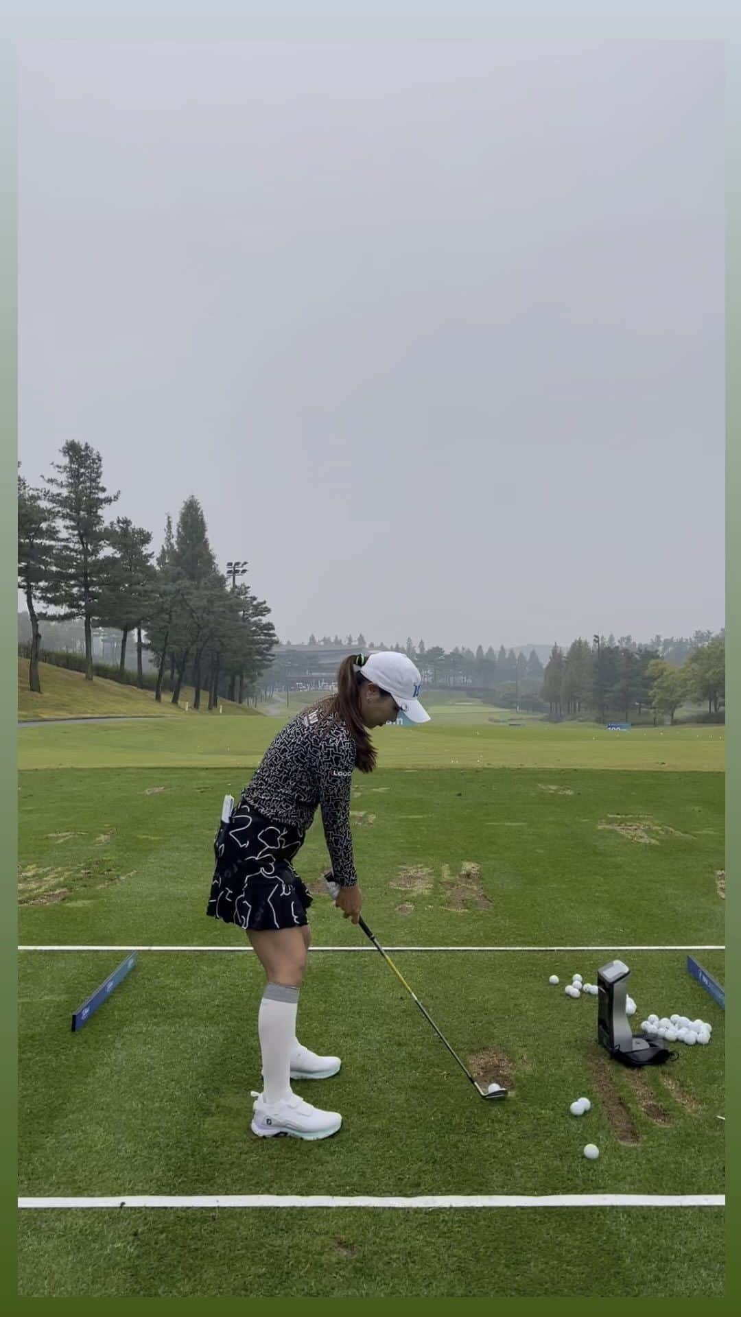 パク・ヒヨンのインスタグラム：「#bmwladieschampionship2023 #firstday 1 🧡#teamisu #9iron」