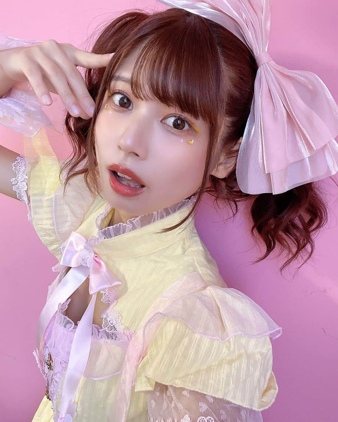 鹿目凛さんのインスタグラム写真 - (鹿目凛Instagram)「今年のハロウィンビジュアル🎀⭐️💗🧸  #でんぱ組 #でんぱ組inc #鹿目凛 #ぺろりん #アイドル #ハロウィン #ハロウィンコスプレ #仮装 #魔女 #魔法少女」10月19日 22時16分 - kaname_rin