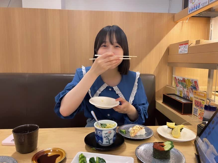 本田紗来さんのインスタグラム写真 - (本田紗来Instagram)「夏の思い出ぱーと1⃣  まちゃんとおすし！🍣🥒」10月19日 22時12分 - sara_honda0404