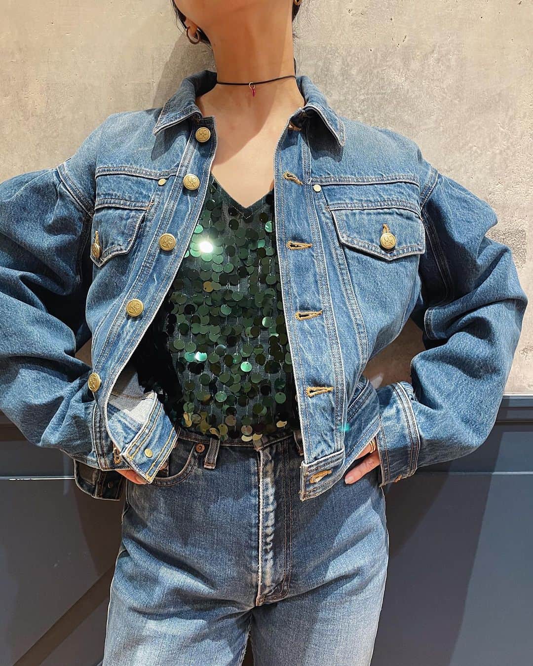 IÉNA LA BOUCLEのインスタグラム：「. ⁡ blouse ¥22,000 intax no.23051914106040 ⁡ ✴︎NEWoMan SHINJUKU limited item✴︎ 店舗からの各種通信販売をご利用いただけます 詳しくはお電話にてstaffまでお問い合わせくださいませ ☎︎03-3226-5100 ⁡ ⁡ ________________________________ ⁡ denim blouson【ULLA JOHNSON】 ¥92,400 intax no.23010915000630 ⁡ #ienalaboucle#iena#イエナ#イエナラブークル#ienalaboucle_23aw #スパンコールブラウス#ullajohnson」