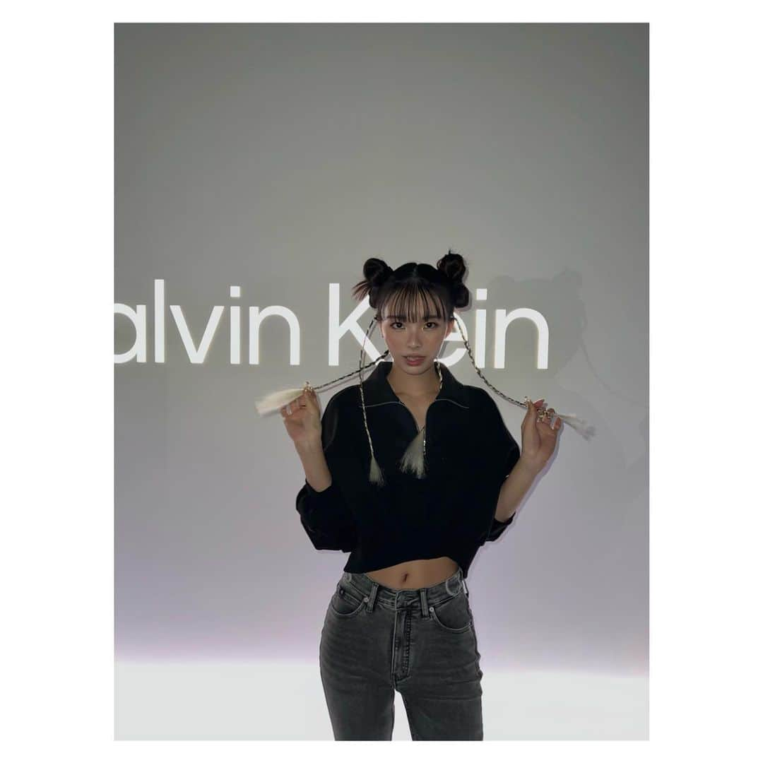 川口ゆりなさんのインスタグラム写真 - (川口ゆりなInstagram)「． ． @calvinklein 🖤🤍 ． #CalvinKlein  #PR ． ．」10月19日 22時26分 - kawaguchi_yurina_official