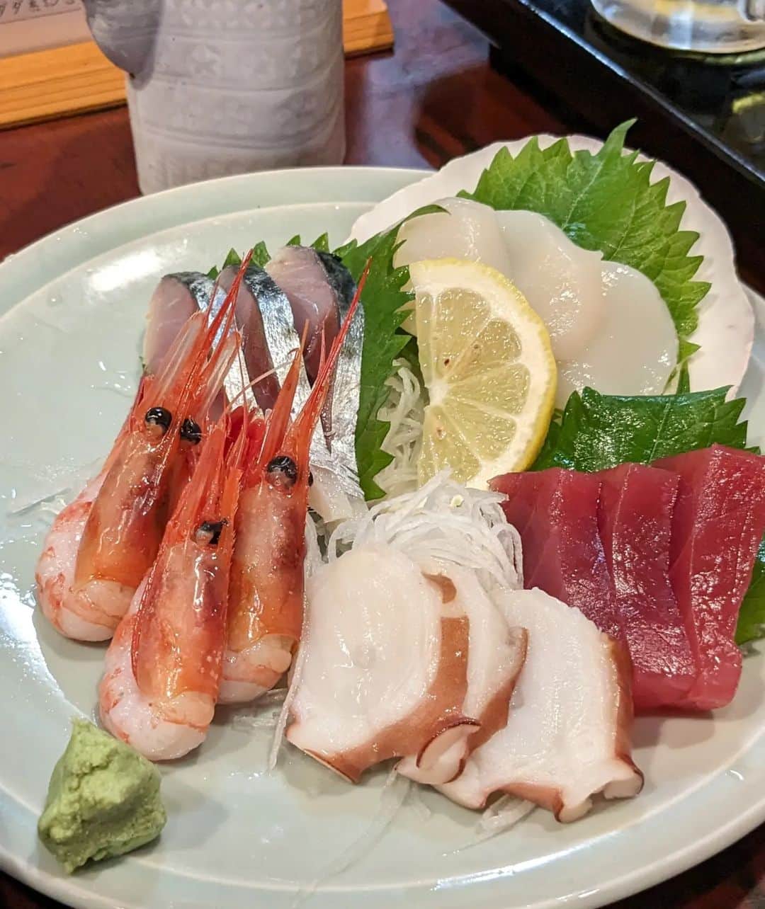 古賀シュウさんのインスタグラム写真 - (古賀シュウInstagram)「今日は中々経験出来ない仕事を 何とか終えて 仕事終わりにガリベンズ矢野君と一杯！！そして 安定の太郎ちゃんと一杯 幸せな１日でした！！   おしまい✨」10月19日 22時20分 - koga_shu