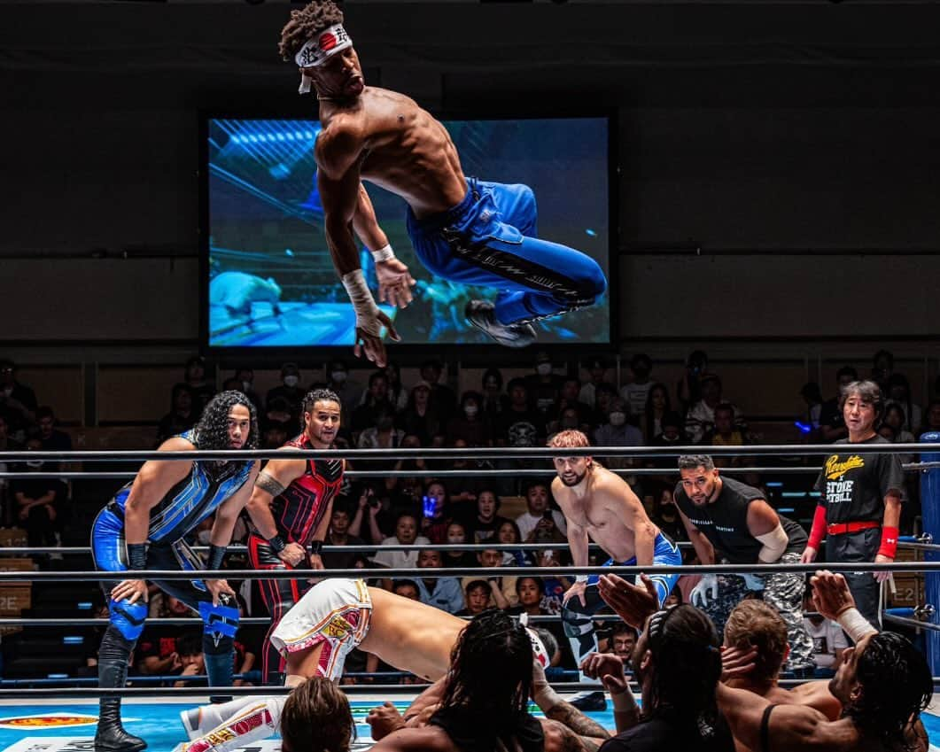 タウラ・フィフィタさんのインスタグラム写真 - (タウラ・フィフィタInstagram)「One of the dopest photos I’ve been apart of  @jet2flyy 😮‍💨🛩️ 📸 @taigaphoto_pw」10月19日 22時21分 - hiku_leo