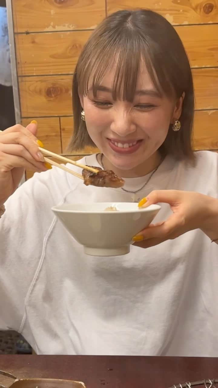 佐藤詩織のインスタグラム：「食べないんかーいってなる動画です😇😊 お店は浅草の金楽さんです！すっごい美味しいのでおすすめです♡  #浅草 #焼肉 #金楽 #浅草グルメ #浅草ランチ #浅草ディナー」