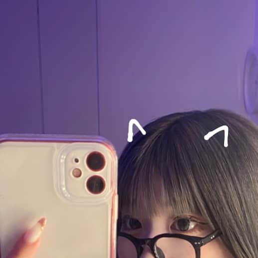 ここねのインスタグラム：「∧__∧」