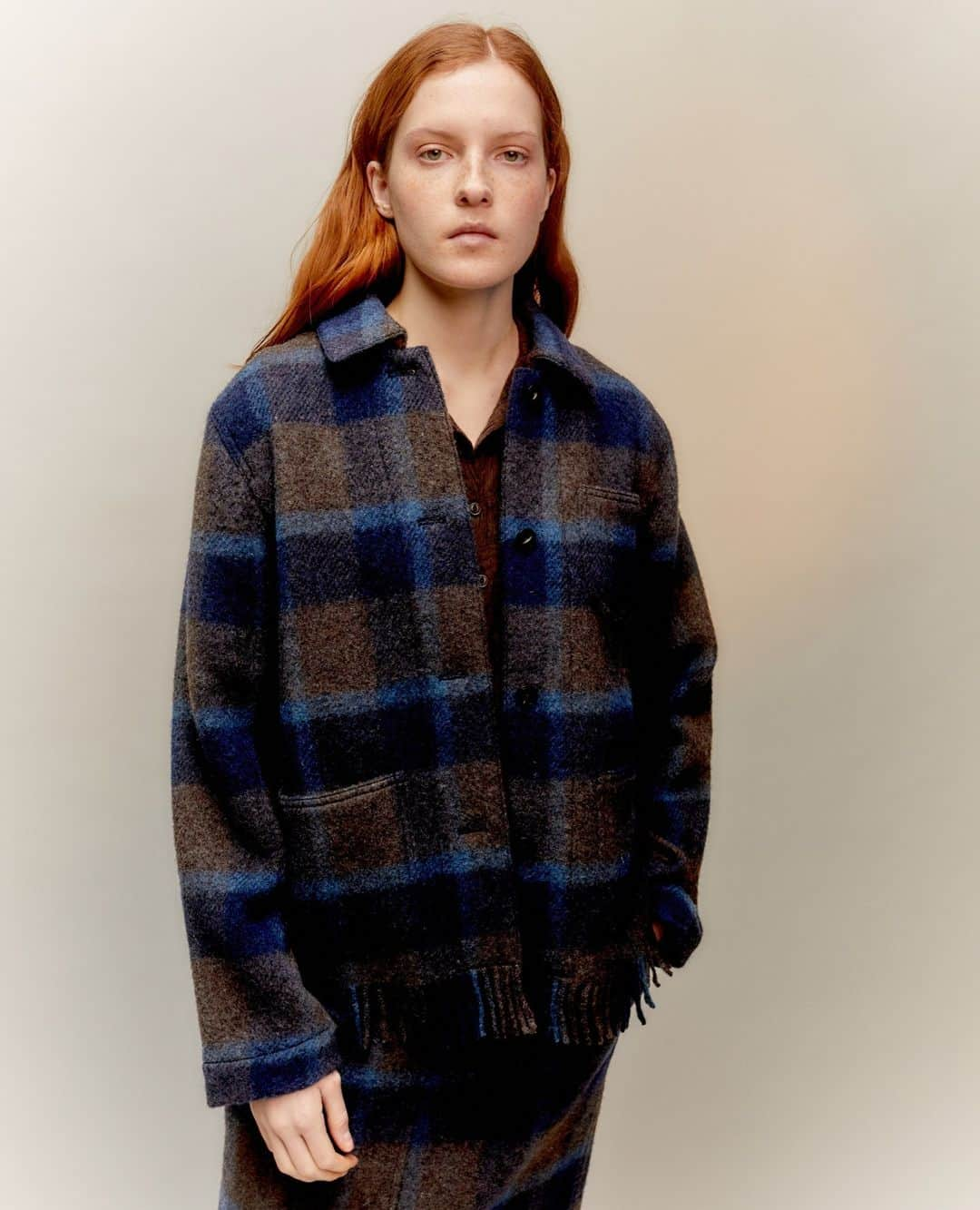 ユーマストクリエイトさんのインスタグラム写真 - (ユーマストクリエイトInstagram)「New season Italian check wool, inspired by vintage picnic blankets, comes in a three-tone plaid design. ⁠ ⁠ Appearing across the workwear-style Labour Chore jackets and the mid-length Alina Skirt, all finished with corozo buttons and a fringed hem.」10月19日 23時00分 - ymclondon