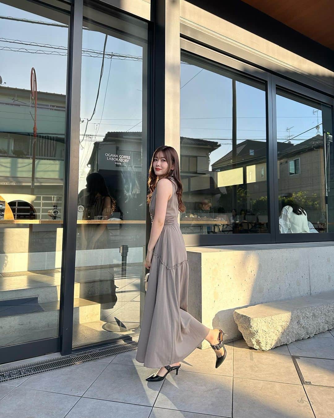 長岡真由（まゆちむ）のインスタグラム：「このワンピース超お気に入りだったなあ〜 もう冬だから着れなくて寂しい૮ . ̫ .｡ ა」