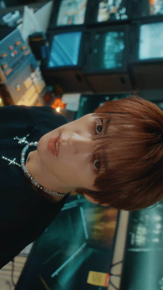 Stray Kidsのインスタグラム：「Stray Kids(스트레이 키즈) "樂-STAR" UNVEIL : TRACK 1 "MEGAVERSE"  https://youtu.be/QlJHJa7phrU  2023.11.10 FRI 2PM (KST) | 0AM (ET) RELEASE   🤘 PRE-SAVE & PRE-ORDER "樂-STAR" https://Stray-Kids.lnk.to/ROCK-STAR  #StrayKids #스트레이키즈 #樂_STAR #ROCK_STAR #락 #樂 #LALALALA #MEGAVERSE #UNVEILTRACK #StrayKidsComeback #YouMakeStrayKidsStay」