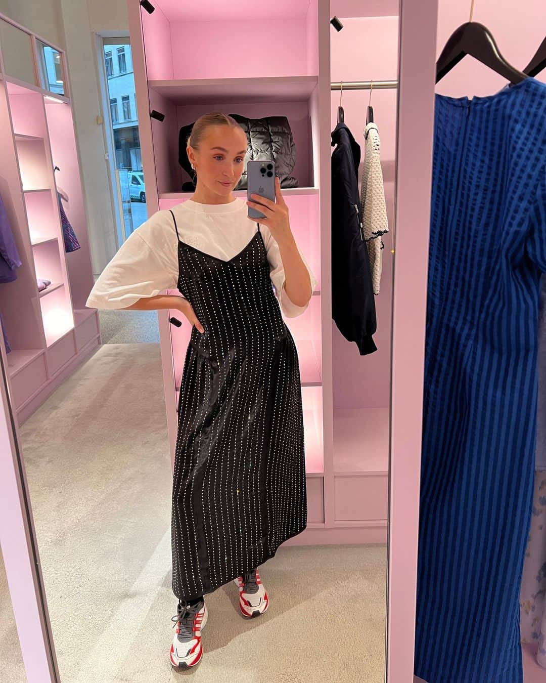 バウム ウンド ヘルガーデンのインスタグラム：「The team at our Copenhagen Flagship Store working the PS24 Collection. Available now in the store and on baumundpferdgarten.com   #BaumFamily  #BaumundPferdgarten」