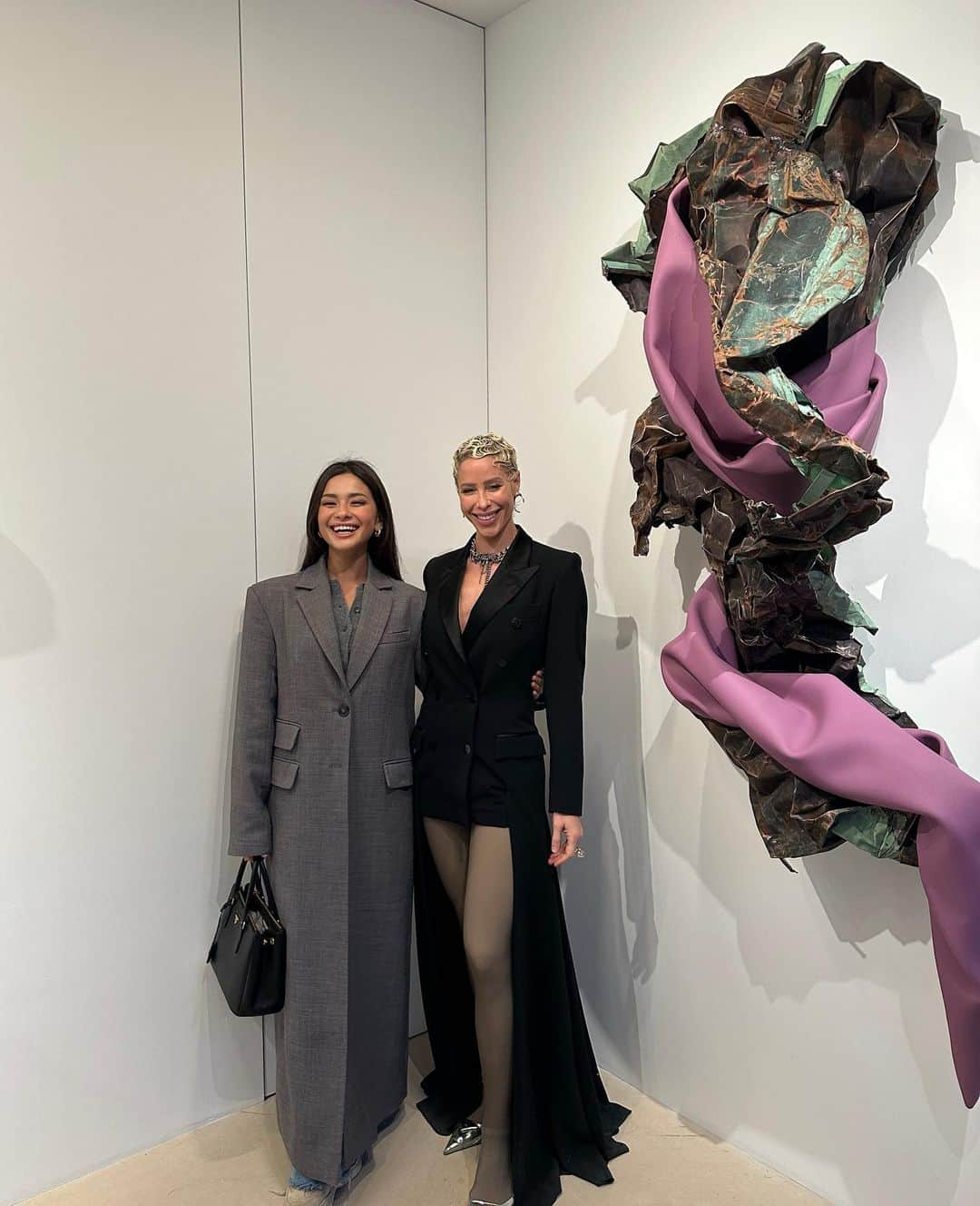 Diana Korkunovaさんのインスタグラム写真 - (Diana KorkunovaInstagram)「ART BASEL WEEK   @artparisartfair @artbasel」10月20日 0時10分 - diana_korkunova