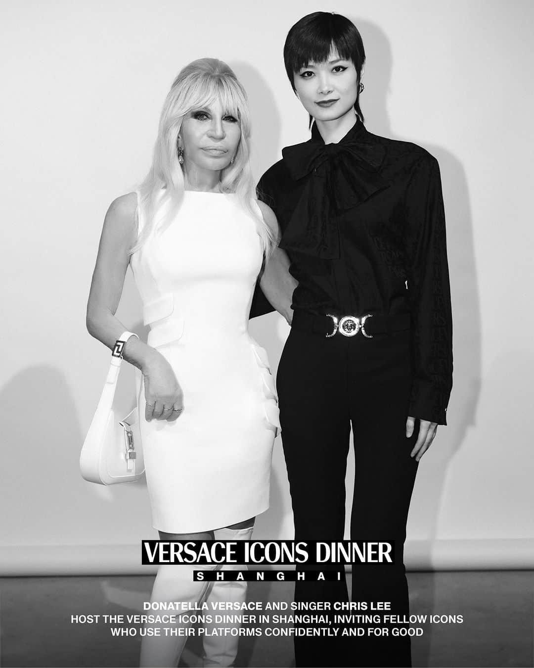 ジャンニヴェルサーチのインスタグラム：「Versace Icons Dinner Shanghai   Donatella Versace and singer Chris Lee hosted the Versace Icons Dinner in Shanghai, a celebration of our collective power and a chance to meet, talk and share.    Versace and Lee invited Icons from a diverse range of professions and expertise, including artists, entrepreneurs, actors, human rights advocates, musicians, and ambassadors of social change, to come together at Shanghai’s Jiushi International Art Center for an evening of discussion, inspiration, and celebration of their groundbreaking contributions. Those in attendance included Chris Lee, Fil Xiobai, Natasha Lau, Kylie Ying, NingNing, Chu Wong, and Zel.   #VersaceIcons  #Versace  @donatella_versace @urnotchrislee」