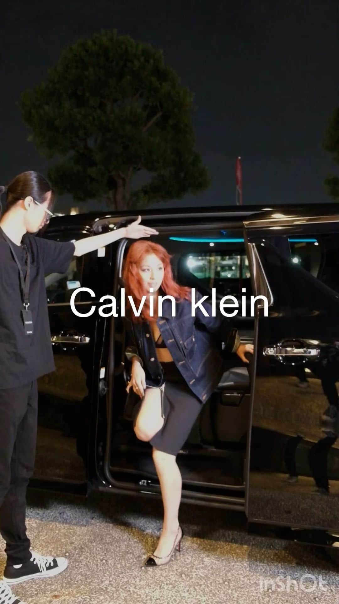 西内まりやのインスタグラム：「🩶🤍🩶 @calvinklein  #Calvinkiein」