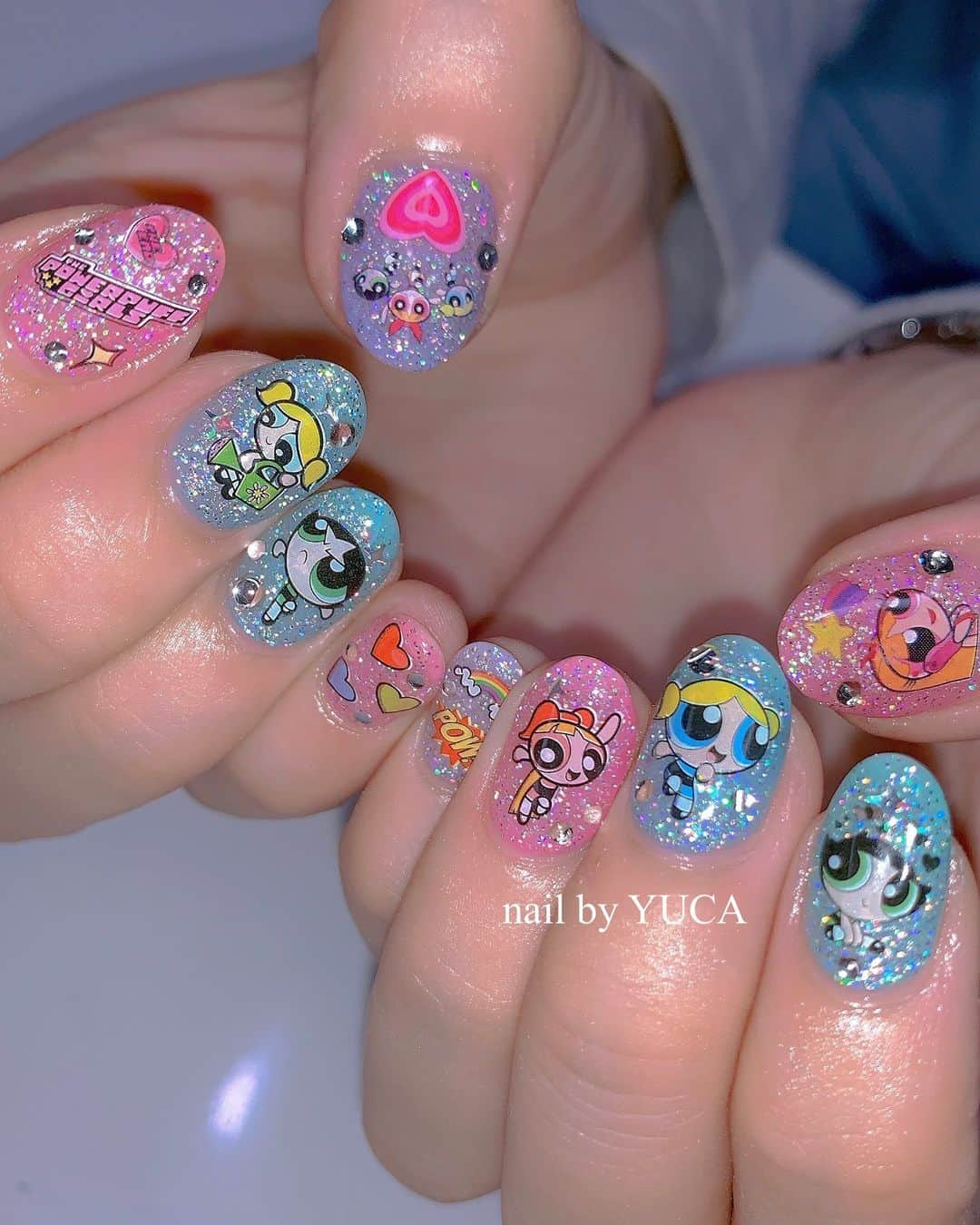 YUCAさんのインスタグラム写真 - (YUCAInstagram)「powerpuffgirls🌈 ⁡ ⁡ ⁡ #キャラネイル #パワパフネイル #powerpuffgirls  #nail #ネイル #젤네일 #네일  #tettynail #유카네일 #美甲 #yucanail」10月20日 0時22分 - yuca_814