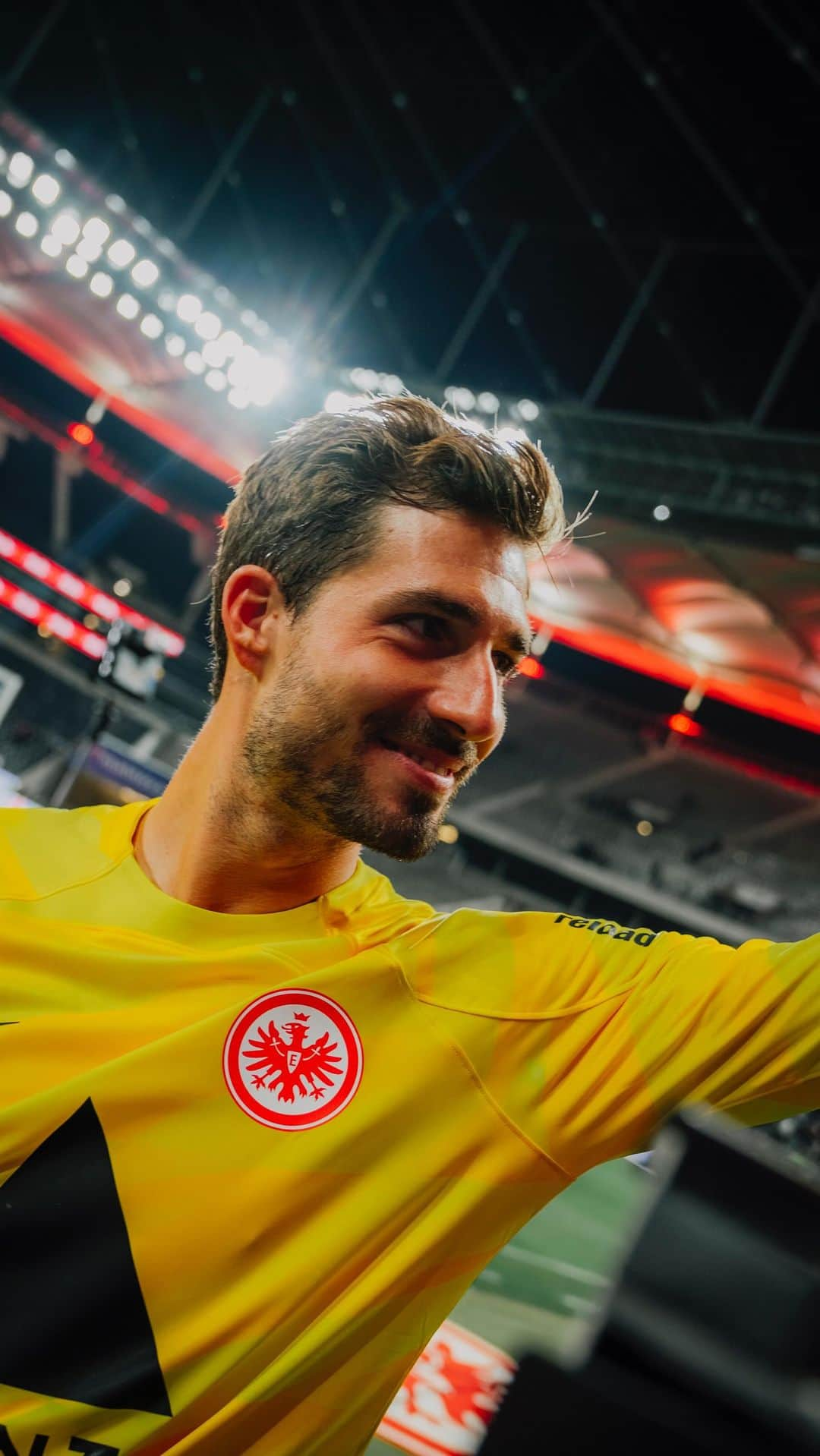 ケヴィン・トラップのインスタグラム：「🤠⛔️ „Haaaaaaaaalt Stopp!“ by @kevintrapp  • • #SGE #Eintracht #Frankfurt #EintrachtFrankfurt」