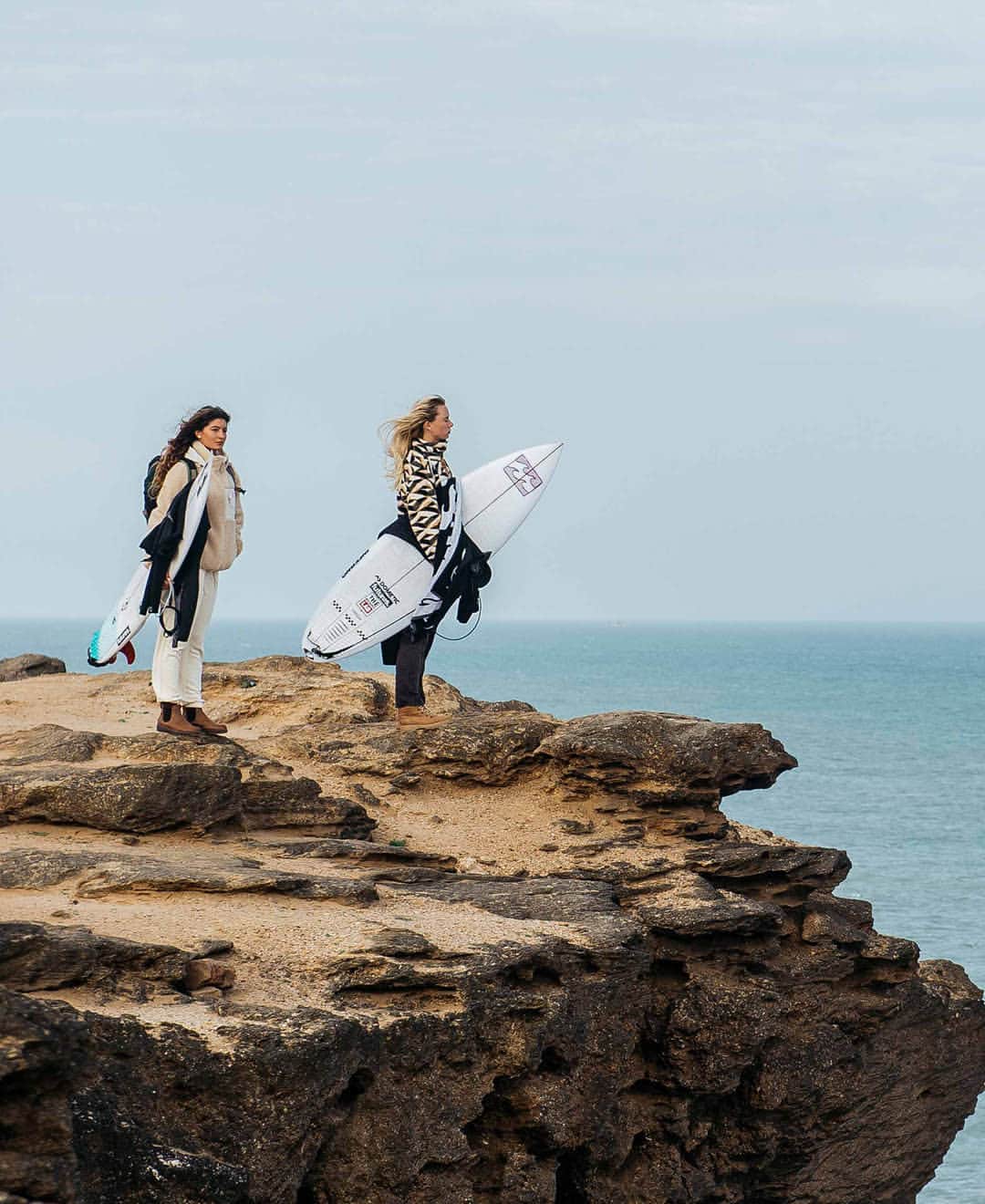 BILLABONG WOMENSのインスタグラム：「Tag your favorite adventure buddy in the comments! What is your dream surf adventure trip? #BillabongAdventureDivison」