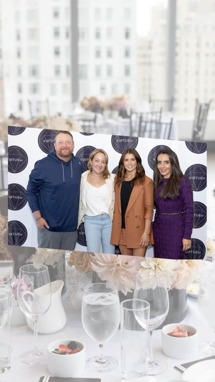 のインスタグラム：「I had a blast in NYC at the Cartessa “Driven by Beautiful Skin” event where beauty insiders got treated to two of my favs - some fun on the track and VirtueRF microneedling.   I love to share how I keep my skin looking youthful and natural with treatments like VirtueRF! It was also nice to get some extra tips from the brilliant @drnazsaedi and hear what new things @cartessaaesthetics has coming out soon from the founder @gabe_lubin.」