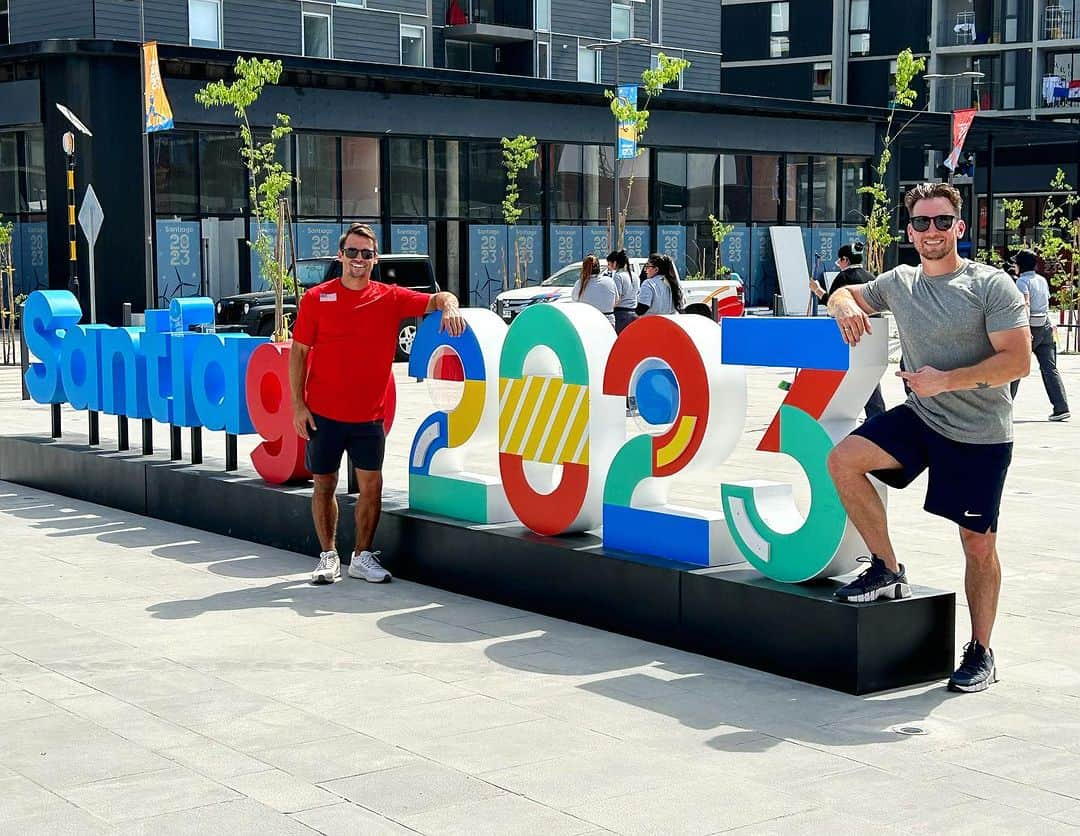 サミュエル・ミクラクのインスタグラム：「Grateful to be traveling to the Pan American Games with great friends for the sake of gymnastics! Let’s go Team USA 🇺🇸」