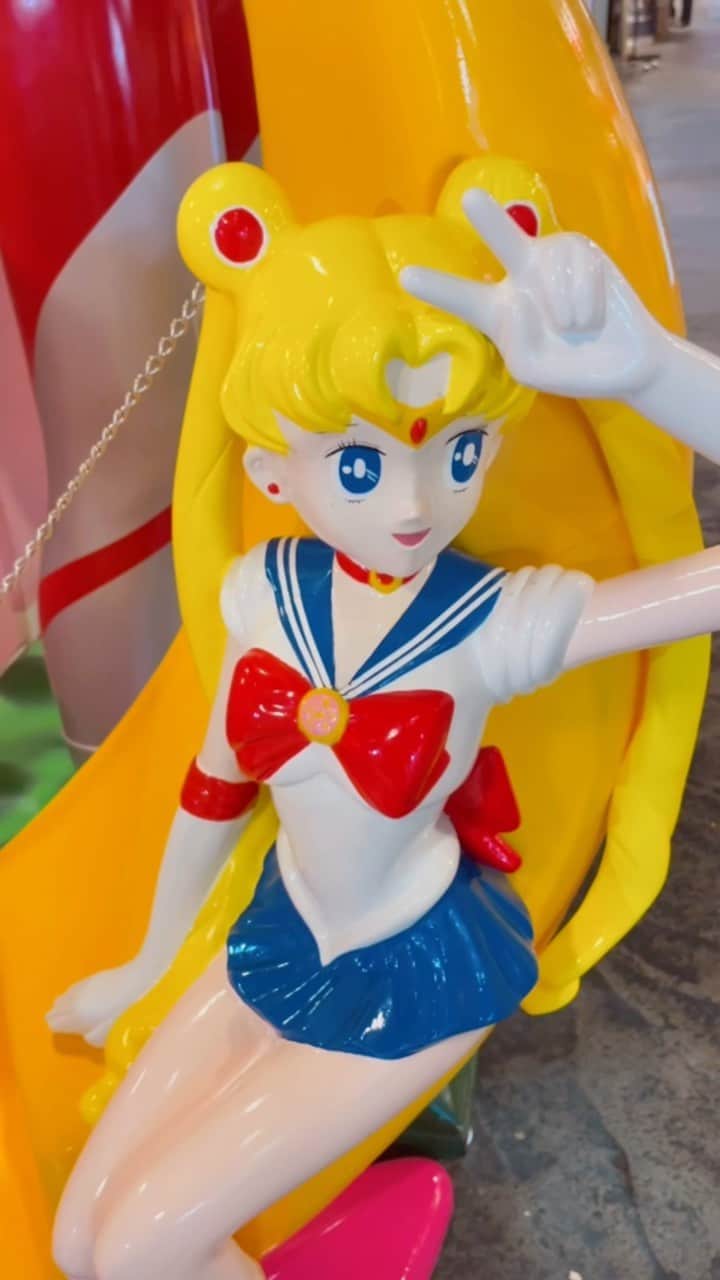 のインスタグラム：「✨🌙 Already planning my next visit to see Sailor Moon in Japan! Decks on Odaiba Island, Tokyo! 🌙✨  #sailormoon #セーラームーン #odaiba #tokyo #japan」