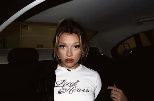 LOCAL HEROESのインスタグラム：「I love (ME)n❤️‍🔥 / @julietnowakx in Ladybug Slim Fit Tee」