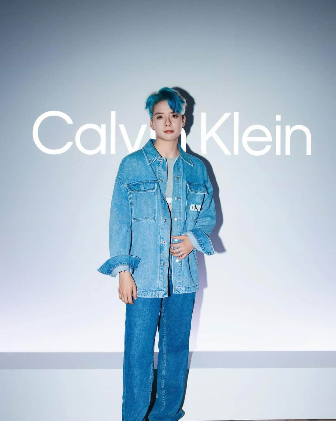 アンバー さんのインスタグラム写真 - (アンバー Instagram)「✌️ #mycalvins」10月20日 2時34分 - amberliu