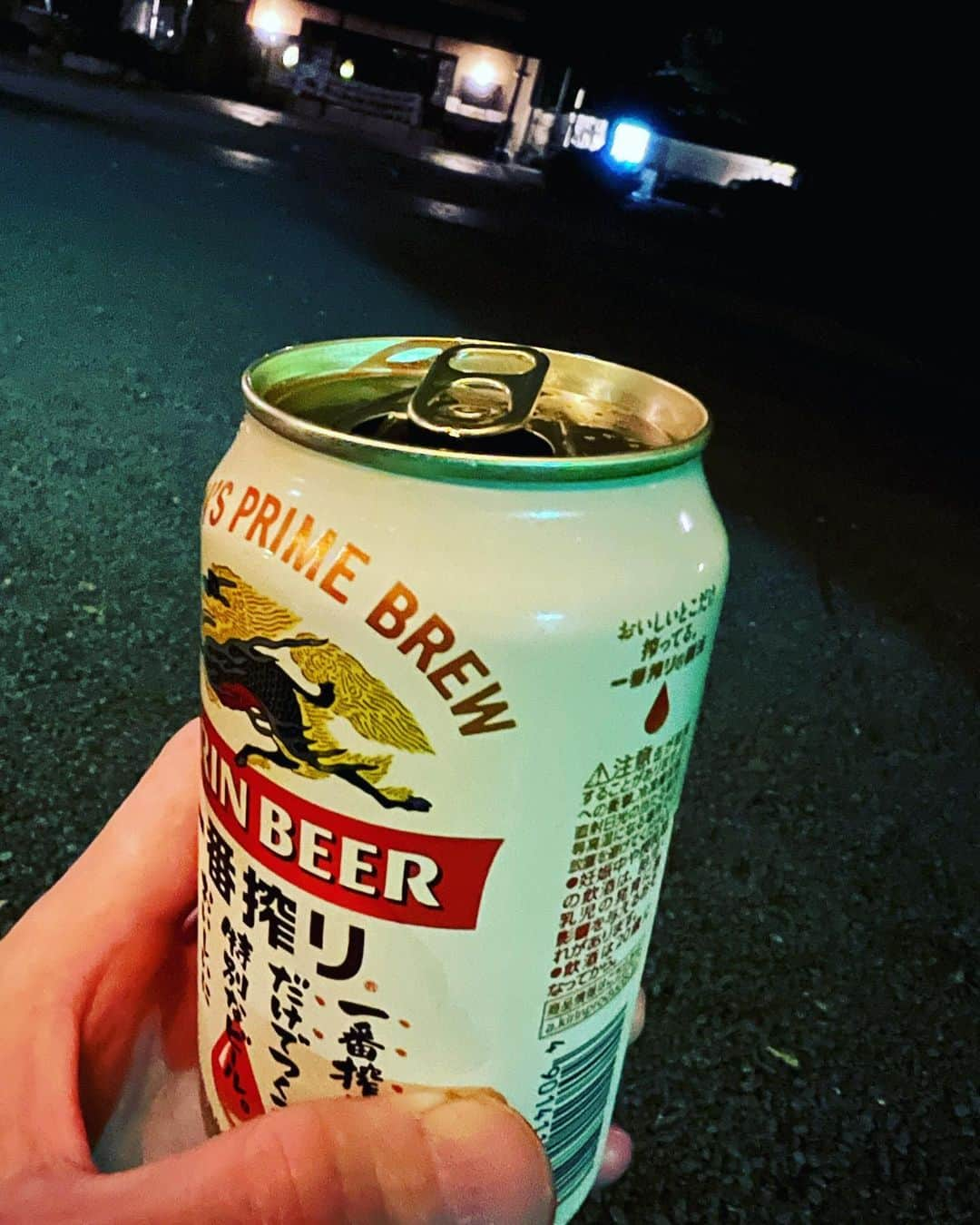 今井寿さんのインスタグラム写真 - (今井寿Instagram)「#🎶 #🎸 #☀️☀️  とりあえず、ビール飲むか〜  BUCK-TICK  FISH TANKer's ONLY 2023  TOUR 2023 異空 -IZORA- ALTERNATIVE SUN  #櫻井敦司 #ヤガミトール #樋口豊 #星野英彦 #今井寿 #imaihisashi #guitar #bucktick #bt #☀️☀️ #異空  #izora #alternativesun」10月20日 3時15分 - bucktick_imai