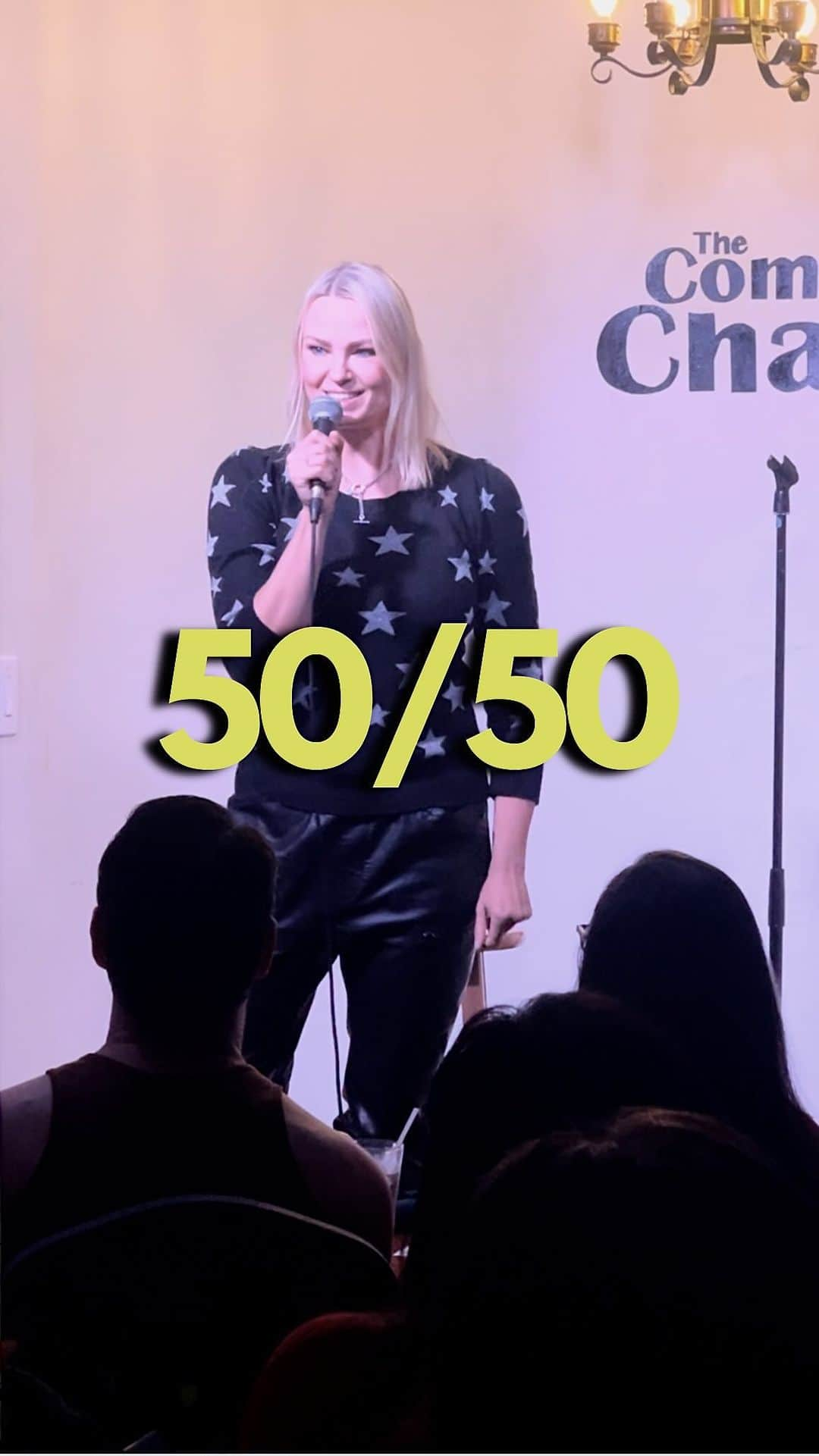 イリナ・ヴォロニーナのインスタグラム：「I am a 50/50 😲 #standupcomedy #russian #ukranian」