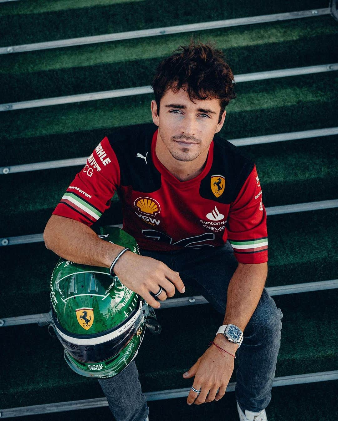 シャルル・ルクレールのインスタグラム：「I forgot this was my 100th GP with @scuderiaferrari, so this special helmet design doesn’t make sense but it’s beautiful 🥰 Look at that greeeeeeen」