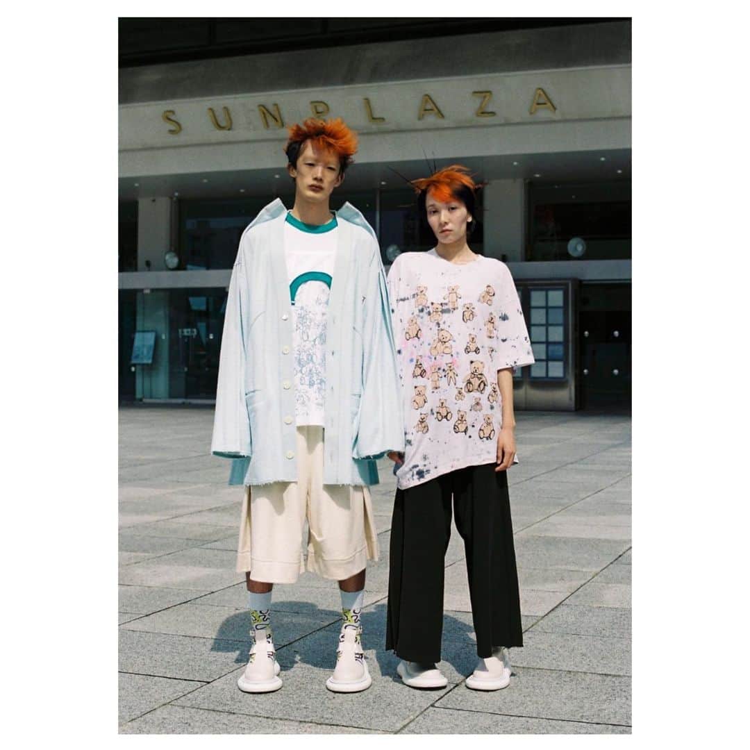 TEPPEIのインスタグラム：「…   BASE MARK 2024SS.  All Produced by Shiho Kaneki @basemark_official   AI-Generated by @zaiyen.co @haraken.ta   Direction by @stylist_teppei  Shot by @_tanase  Styled by @stylist_teppei   Creative Produced by @shin1551   #Basemark」