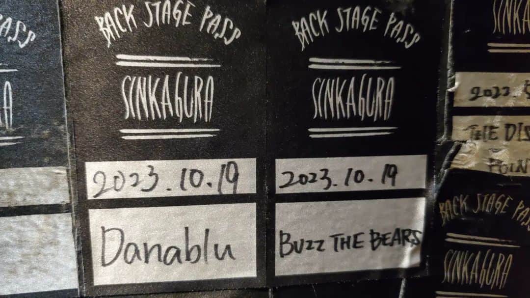 BUZZ THE BEARSさんのインスタグラム写真 - (BUZZ THE BEARSInstagram)「⁡Danablu pre ⁡"contrast" vol.1⁡ ⁡⁡ ⁡ありがとうごいました。⁡ ⁡新神楽に育ててもらっていろんな経験を積ませてもらって新神楽に帰ってくることが出来ました。⁡ ⁡Danabluのおかげです。⁡ ⁡⁡ ⁡お客さんがほとんど居ない時代からパンパンの新神楽までいろんな景色を見せてもらいました。⁡ ⁡⁡ ⁡本当にお世話になりました。⁡ ⁡⁡ ⁡#新神楽⁡ ⁡#buzzthebears⁡ ⁡#Danablu」10月20日 13時22分 - buzzthebears
