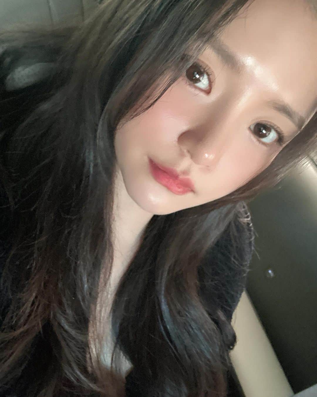 コ・ボギョルのインスタグラム：「🌲#울산울주세계산악영화제 개막식 가는길 🌿 첫 사회인데 잘 할 수 있겠죠? 🐿️」