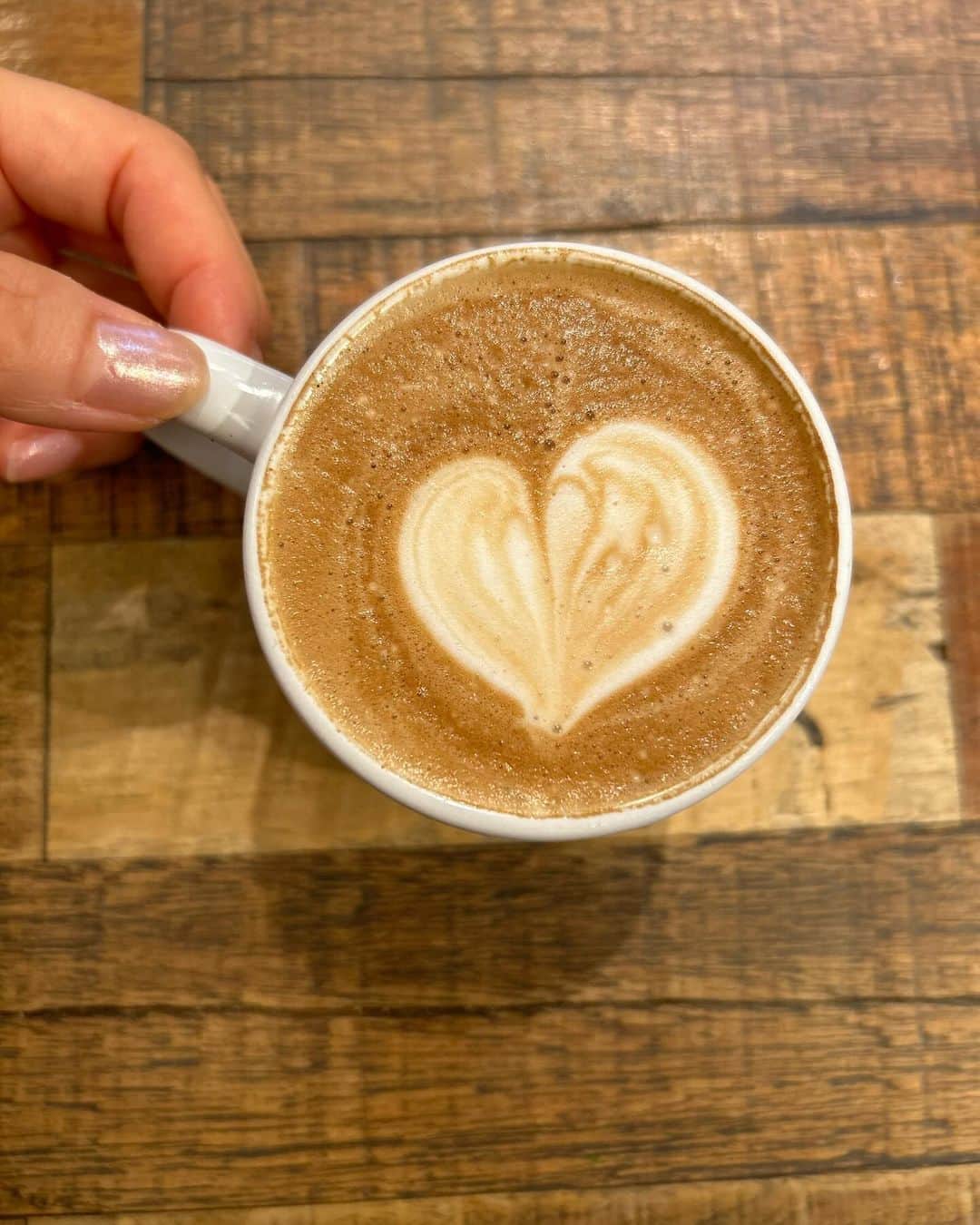 中岡由佳さんのインスタグラム写真 - (中岡由佳Instagram)「❇︎ latte heart🤎  Closing my eyes and you chase my thoughts away  #latte  #heart」10月20日 13時34分 - yuka_nakaoka