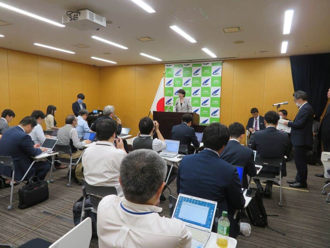 高市早苗のインスタグラム：「10月20日 大臣記者会見」