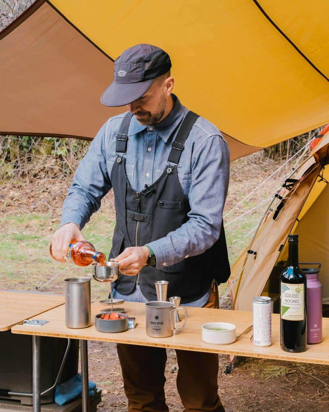 Snow Peak USAのインスタグラム：「IGT happy hour on deck with @mixography.   #snowpeakusa #igt #irongrilltable #camping #campinghappyhour」