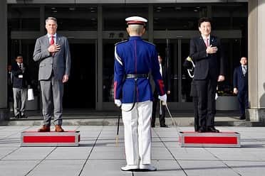 木原稔さんのインスタグラム写真 - (木原稔Instagram)「🇯🇵🇦🇺オーストラリアの副首相兼国防大臣と会談。お互いに「リチャード」「みのる」と名前で呼び合うことを決めました！」10月20日 6時14分 - kiharaminoru