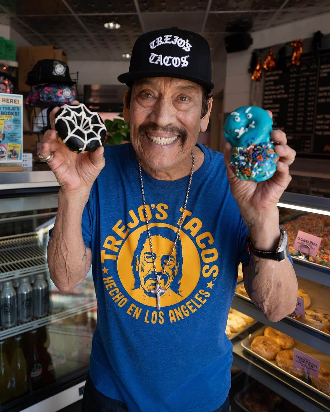 ダニー・トレホさんのインスタグラム写真 - (ダニー・トレホInstagram)「🎃Halloween Donuts will be available starting this weekend on Saturday 10/21! We hope that you’re excited as @officialdannytrejo is!  🕸️Spiderweb - Raised Donut with buttermilk spiderweb design 🧟‍♂️Mummy- Chocolate Cake Donut with cream cheese frosting and sugar candied eyes 💀Dia de Los Muertos - Raised Donut with traditional buttermilk with sugar candied skull  👹Cookie Monster - Raised donut with monster buttermilk design 😈Vampire - Raised Donut with powdered sugar with candied eyes and fangs with jelly smear 🎃Halloween Cumpleanos - Raised Donut with traditional buttermilk and Halloween sprinkles  Open daily 7AM-4PM  📍6785 Santa Monica Blvd, Los Angeles  #trejostacos #trejosdonuts #trejoscantina #trejoscerveza #trejosdonutsandcoffee #coffeeshop #losangeles #donuts #dannytrejo #breakfast #bakers #donutsandcoffee」10月20日 6時38分 - officialdannytrejo