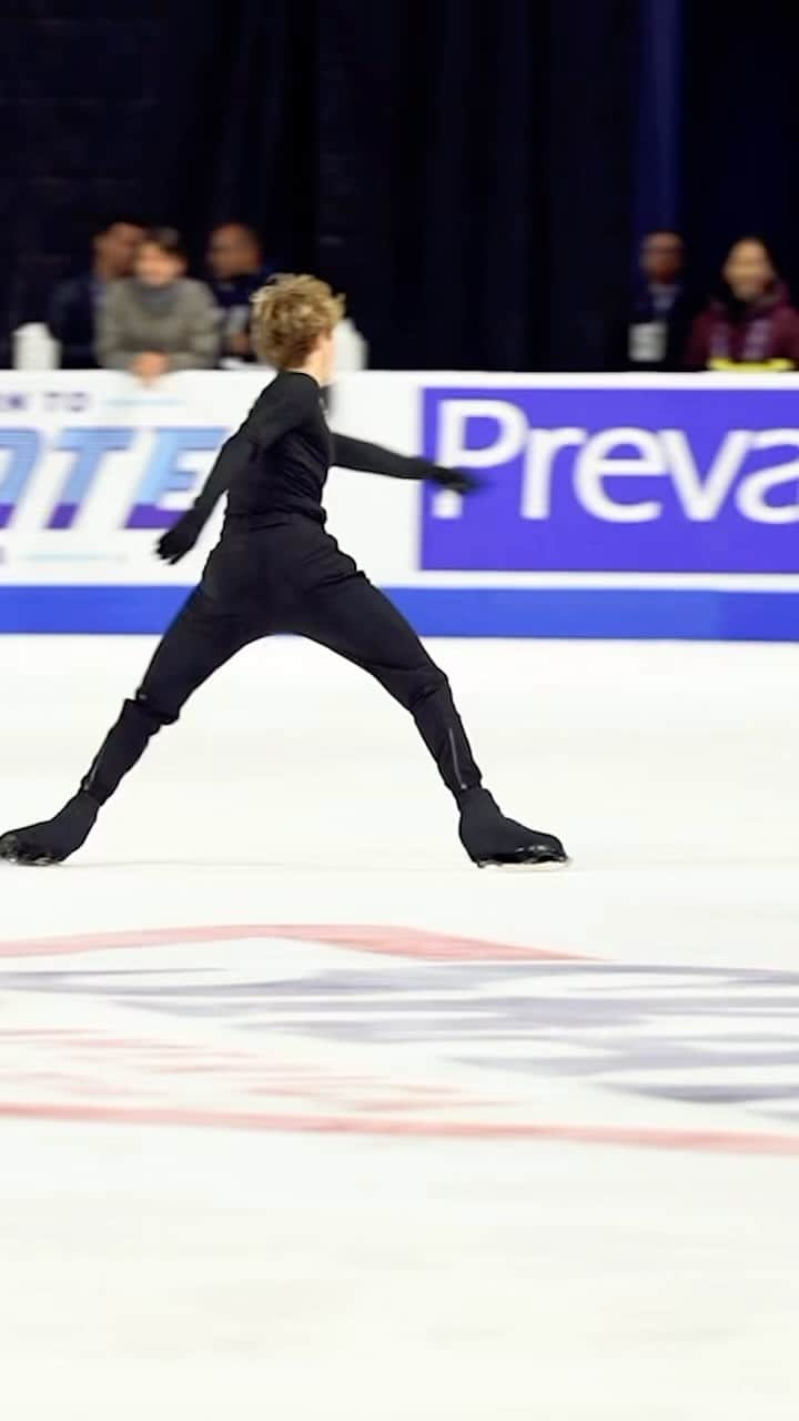 イリア・マリニンのインスタグラム：「Free Skate sneak peek 👀  #SkateAmerica x #gpfigure」