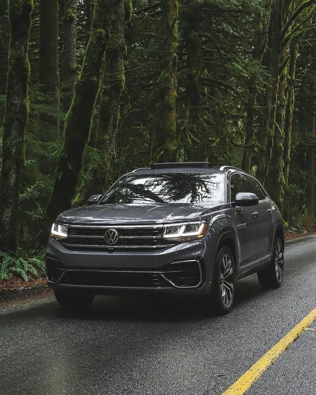 Volkswagen USAのインスタグラム：「📍 The edge of the map.   What fall adventures do you have planned in your VW?」