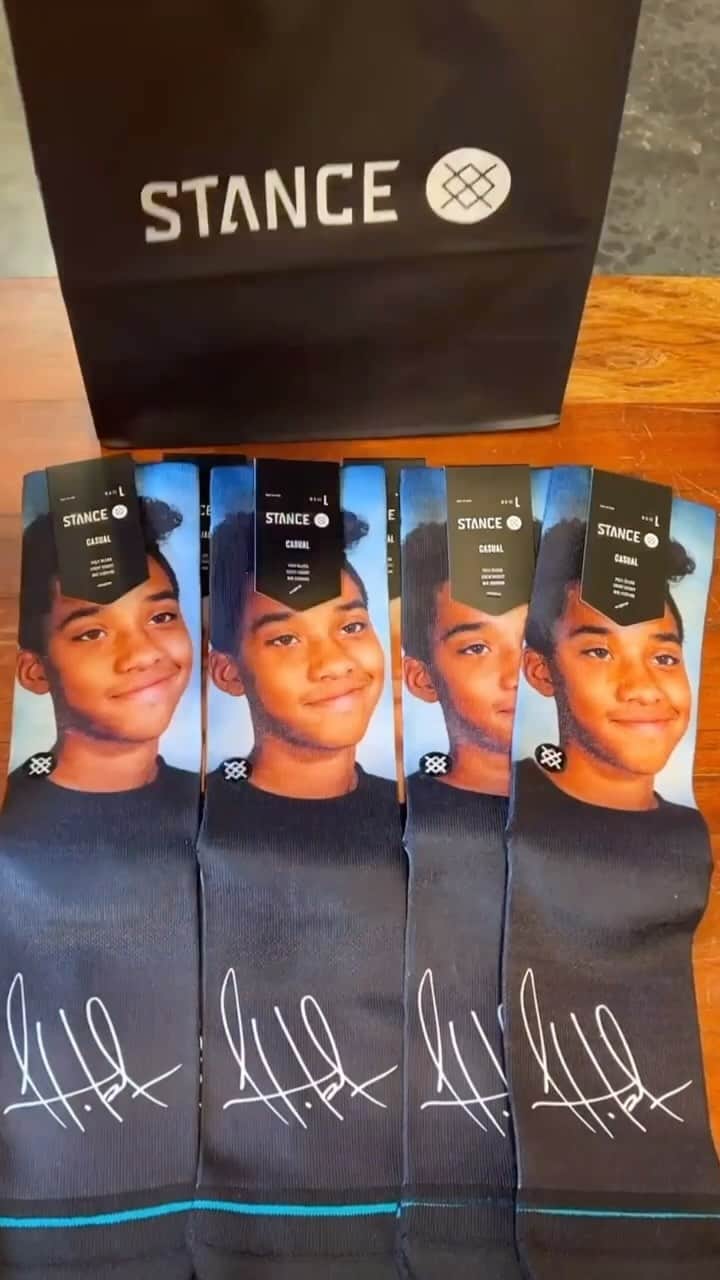 Stanceのインスタグラム：「All packed up for Atiba’s photo show. ✔️ You coming? 🧦🖼️  Stop by @the3110gallery Saturday 6-10pm PST for a rerun of our #punksandpoets sock and glimpse of his photography over the years.  Drinks covered. All ages welcome. Don’t miss out.  #stancesocks #stitcheddifferent #punksandpoets」