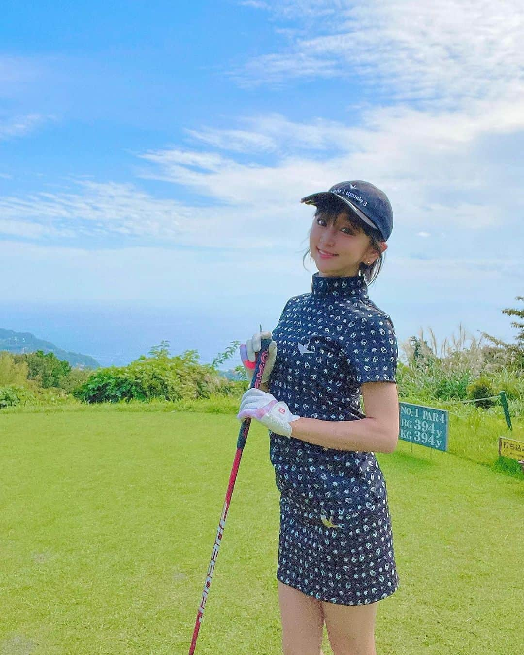 柑谷あゆみさんのインスタグラム写真 - (柑谷あゆみInstagram)「ゆっきーなと湯河原でラウンド⛳️ 難しいコースだったのにめちゃくちゃ上手で、コース説明も的確でかっこよかった🥰 難しくて心折れたけど、楽しいコースだったのでもう少し上手になれたらまた来たい♡  #湯河原カンツリー倶楽部  #エンジョイゴルフ #ゴルフウェア #ウノピュウノウグァーレトレ  #1piu1uguale3  #ゴルフ女子 #golf  #golfing  #golflife  #golfgirl  #instagolf  #golfer #골프 #골프웨어 #กอล์ฟ  #ゴルフコーディネート #ゴルフファッション #ゴルフ好きな人と繋がりたい」10月20日 8時18分 - kantani_ayumi