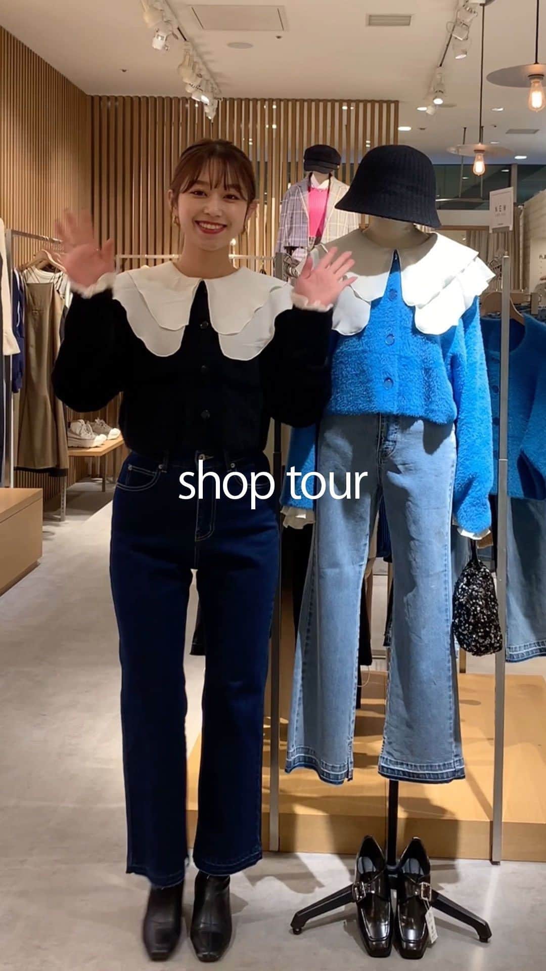 Free's Martのインスタグラム：「【 shop tour 】  ルクア大阪店からshop tour✨ staff  @__natsuki_mfm__   秋らしい気温になり、何を着ればいいか迷っている皆さん♡ 店頭で秋アイテムをご覧ください🍂 お近くにお越しの際は是非お立ち寄りください。  🏷商品詳細は商品タグ、又はプロフィール欄のURLをご確認ください。  ＿＿＿＿＿＿＿＿＿＿＿＿＿＿＿＿  トレンドアイテムをカジュアルに提案✨公式Instagramのフォローよろしくお願いいたします😊 @frees_mart  #freesmart #フリーズマート   #秋 #秋コーデ #冬 #冬コーデ  #カジュアル #大人カジュアル #大人シンプル#大人可愛い  #シンプル #シンプルコーデ #トレンド #トレンドコーデ #お出かけ #お出かけコーデ #プチプラ #プチプラコーデ  #カラーコーデ  #ニット #ニットコーデ  #ニットカーディガン #ニットカーディガンコーデ #ハーフジップ #ミニワンピース #ニットワンピース #ニットワンピースコーデ  #20代コーデ #30代コーデ」