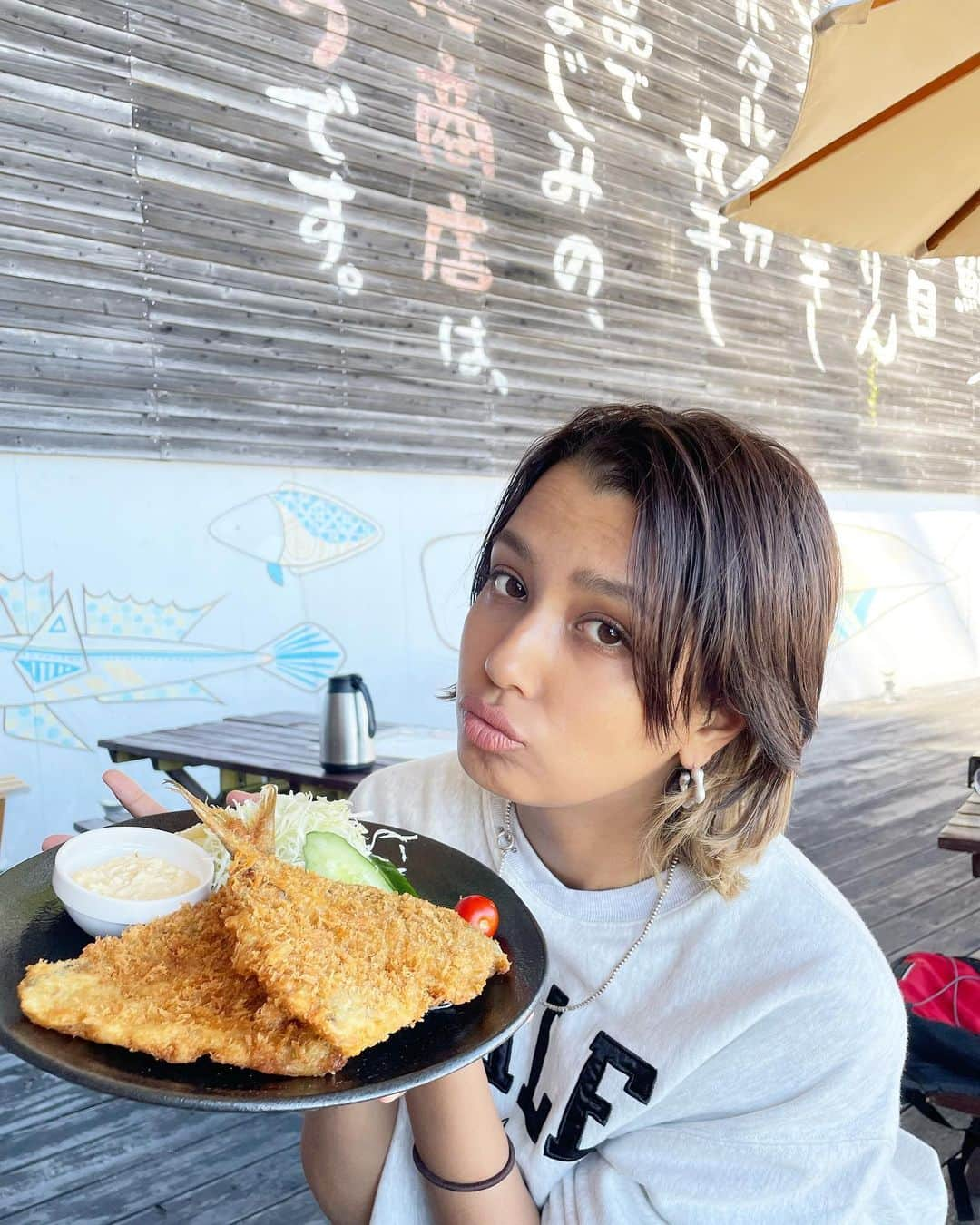 加治まやさんのインスタグラム写真 - (加治まやInstagram)「鯵アジあじ🐟づくし  #真鶴 #小田原 #小田原グルメ #アジ #海鮮丼 #japanfood #japantrip #japantravel」10月20日 8時41分 - mayakaji